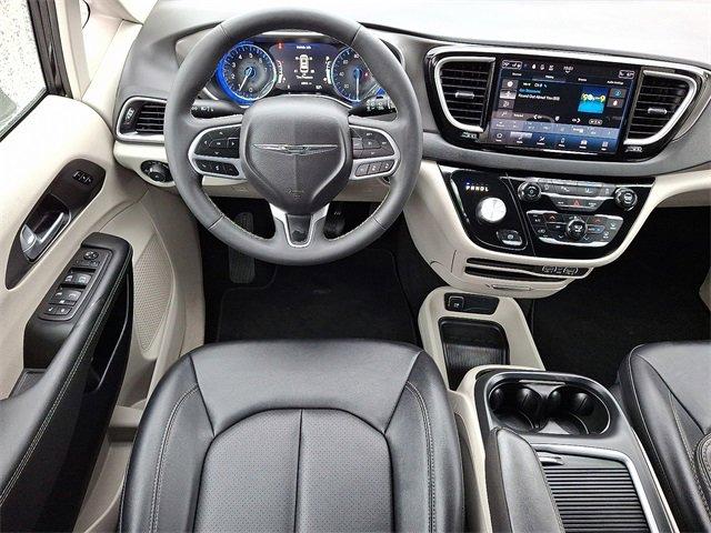 used 2024 Chrysler Pacifica car, priced at $30,795