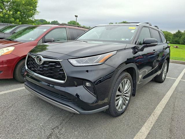 used 2022 Toyota Highlander car, priced at $40,490
