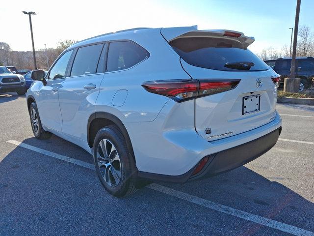 used 2024 Toyota Highlander car, priced at $46,690