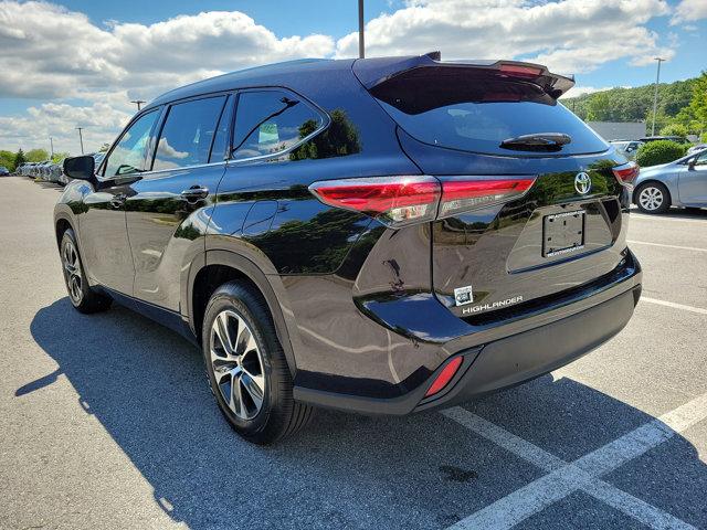 used 2021 Toyota Highlander car, priced at $32,590