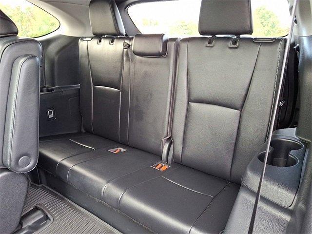 used 2023 Toyota Highlander car, priced at $41,995