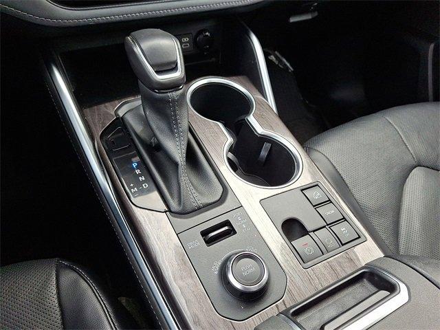 used 2023 Toyota Highlander car, priced at $41,995