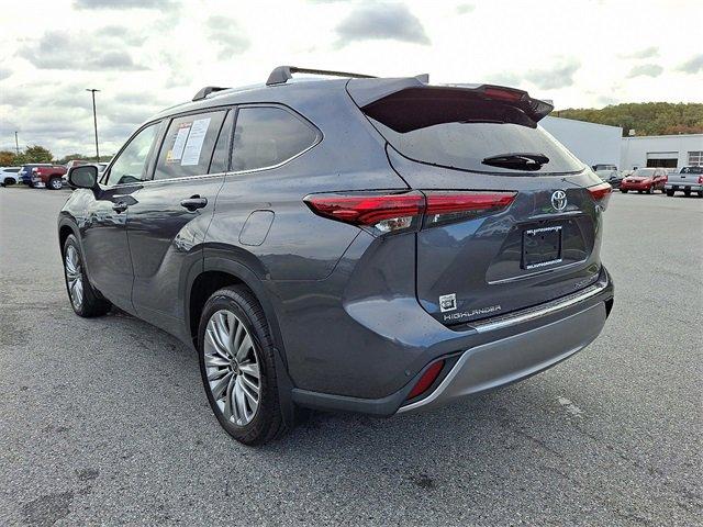 used 2023 Toyota Highlander car, priced at $41,995