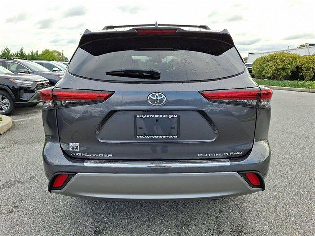 used 2023 Toyota Highlander car, priced at $41,995