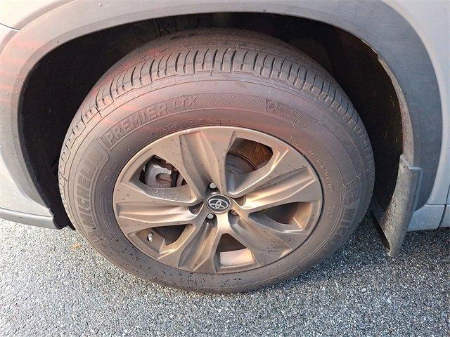 used 2022 Toyota Highlander car, priced at $36,990