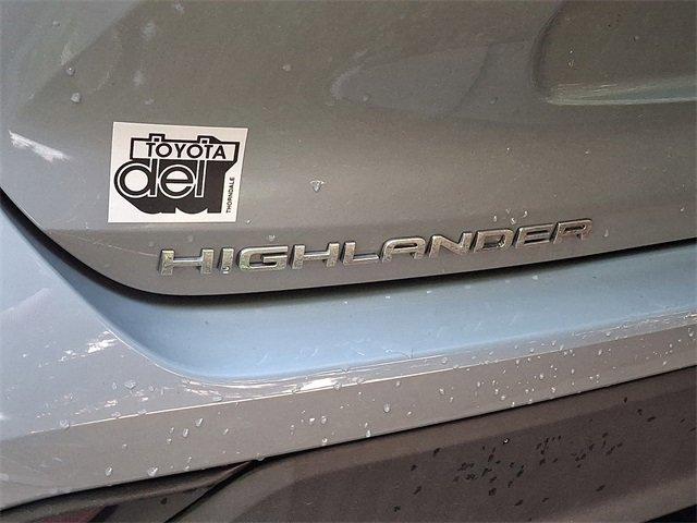 used 2022 Toyota Highlander car, priced at $36,990