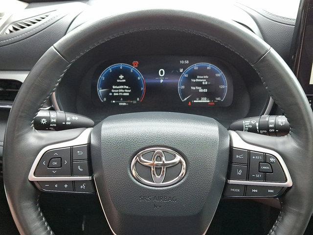 used 2024 Toyota Highlander car, priced at $51,590