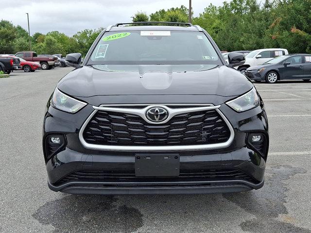 used 2022 Toyota Highlander car, priced at $38,990
