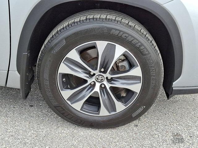 used 2024 Toyota Highlander car, priced at $44,790
