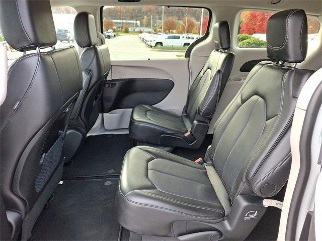 used 2024 Chrysler Pacifica car, priced at $29,995
