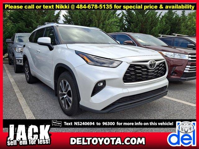 used 2022 Toyota Highlander car