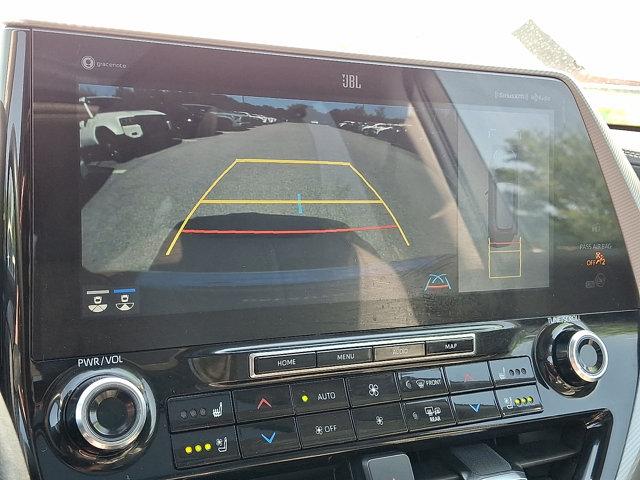 used 2022 Toyota Highlander car, priced at $41,990