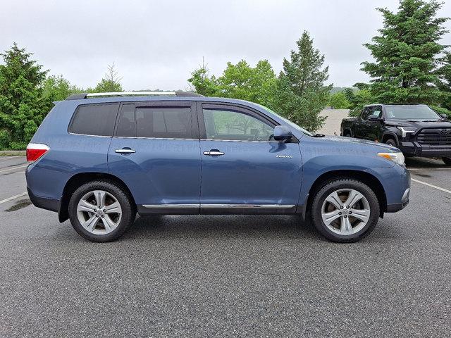 used 2013 Toyota Highlander car, priced at $17,595