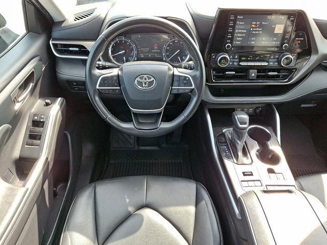 used 2022 Toyota Highlander car, priced at $38,790