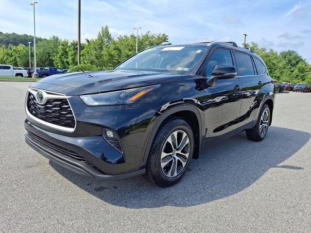 used 2022 Toyota Highlander car, priced at $38,790