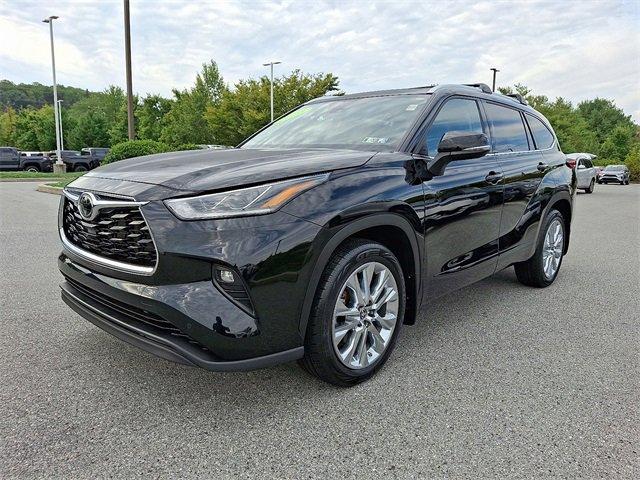 used 2023 Toyota Highlander car, priced at $38,995