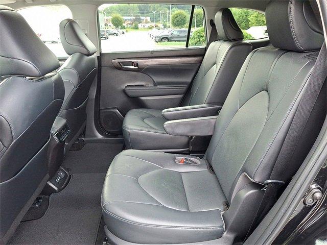 used 2023 Toyota Highlander car, priced at $38,995