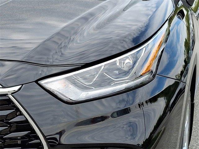 used 2023 Toyota Highlander car, priced at $38,995
