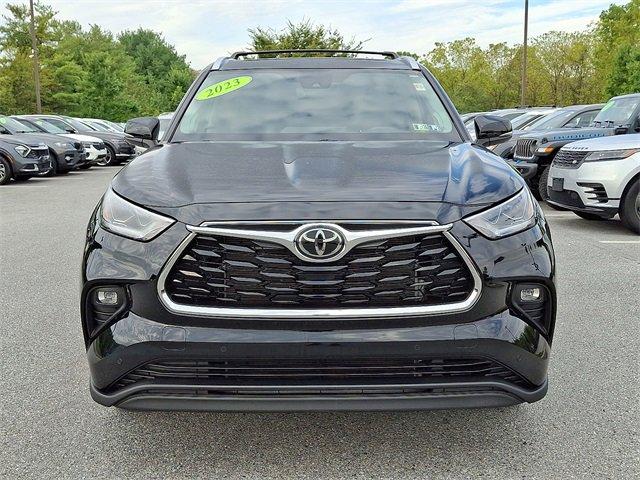 used 2023 Toyota Highlander car, priced at $38,995