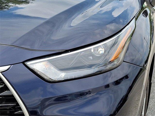 used 2022 Toyota Highlander car, priced at $32,990