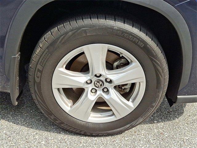 used 2022 Toyota Highlander car, priced at $32,990