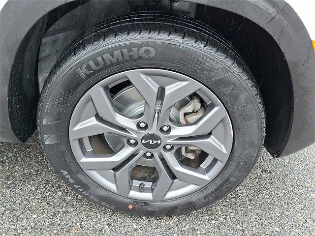used 2024 Kia Seltos car, priced at $25,595