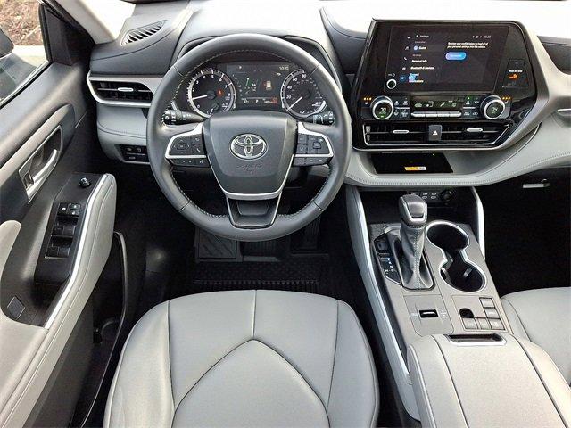 used 2024 Toyota Highlander car, priced at $41,590