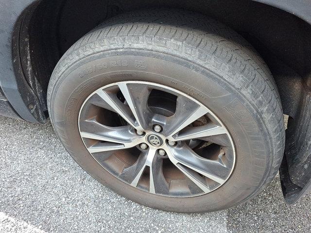 used 2016 Toyota Highlander car