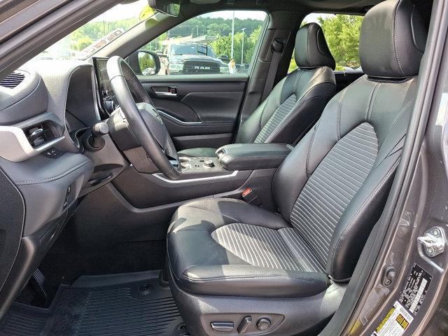used 2023 Toyota Highlander car, priced at $44,590