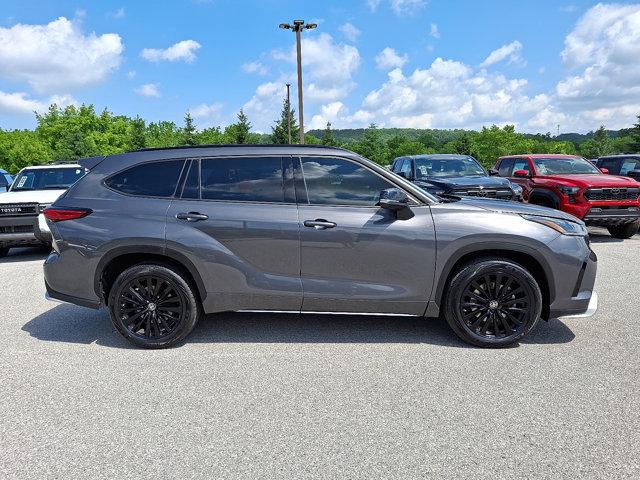 used 2023 Toyota Highlander car, priced at $44,590