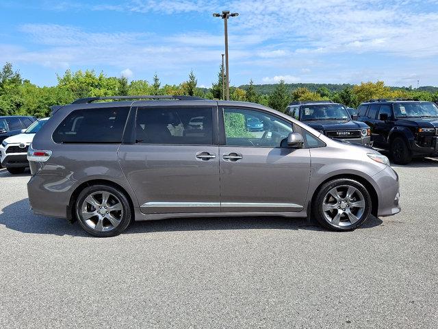 used 2016 Toyota Sienna car, priced at $22,995