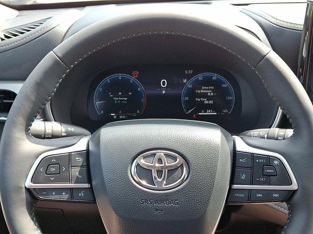 new 2025 Toyota Highlander car, priced at $55,073