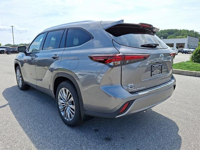 new 2025 Toyota Highlander car, priced at $55,073