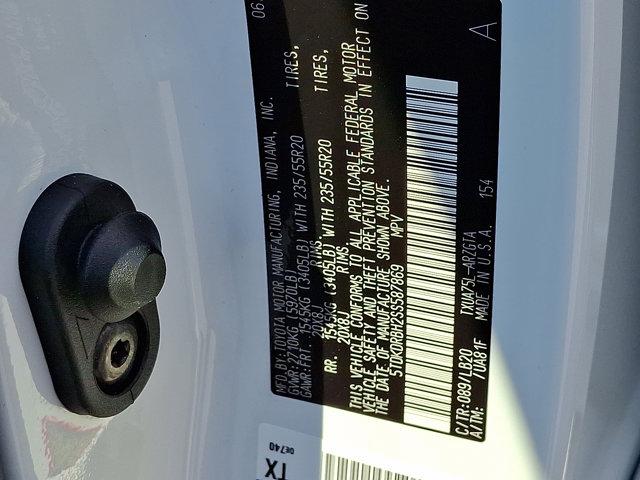 new 2025 Toyota Highlander car, priced at $52,528