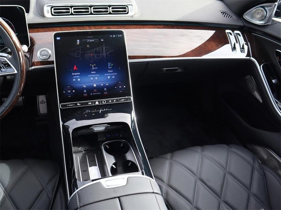 new 2024 Mercedes-Benz Maybach S 680 car, priced at $252,050