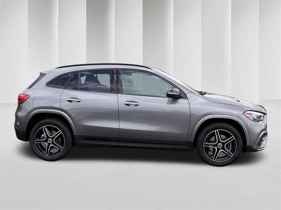 new 2024 Mercedes-Benz GLA 250 car, priced at $53,295