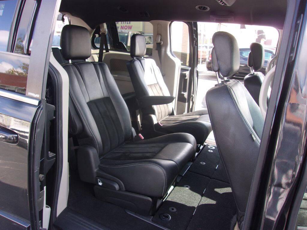 used 2014 Dodge Grand Caravan car