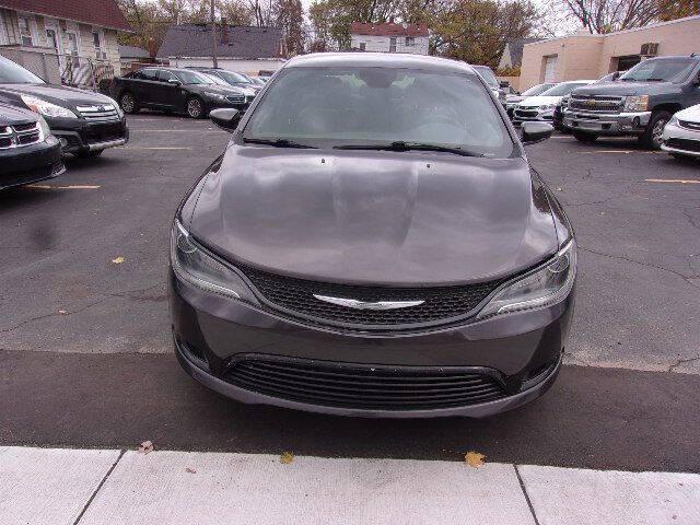 used 2015 Chrysler 200 car, priced at $9,495