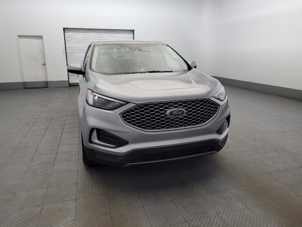 used 2024 Ford Edge car, priced at $24,995