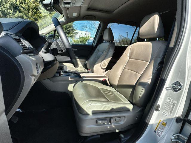 used 2022 Honda Pilot car, priced at $29,890
