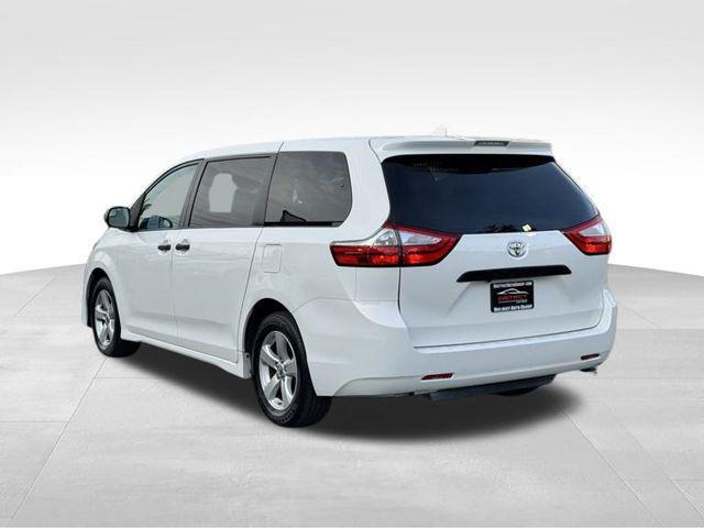 used 2019 Toyota Sienna car, priced at $25,890