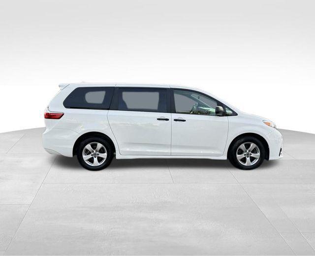 used 2019 Toyota Sienna car, priced at $25,890