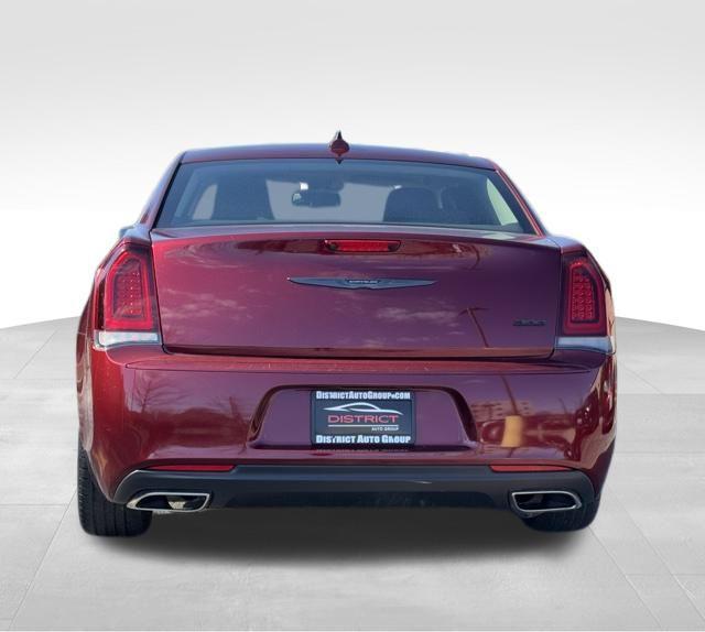 used 2022 Chrysler 300 car, priced at $21,490