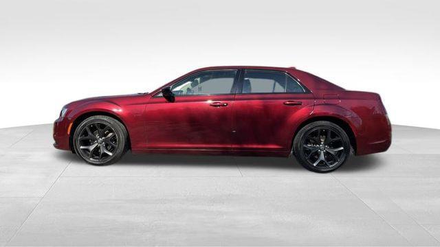 used 2022 Chrysler 300 car, priced at $21,490