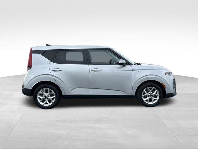 used 2021 Kia Soul car, priced at $14,625