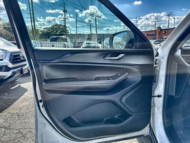 used 2024 Jeep Grand Cherokee car, priced at $24,950