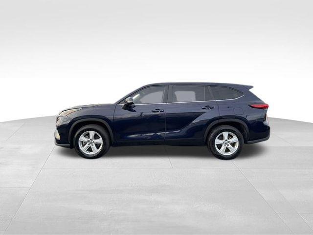 used 2023 Toyota Highlander car, priced at $28,950