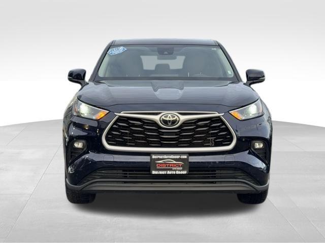 used 2023 Toyota Highlander car, priced at $28,950