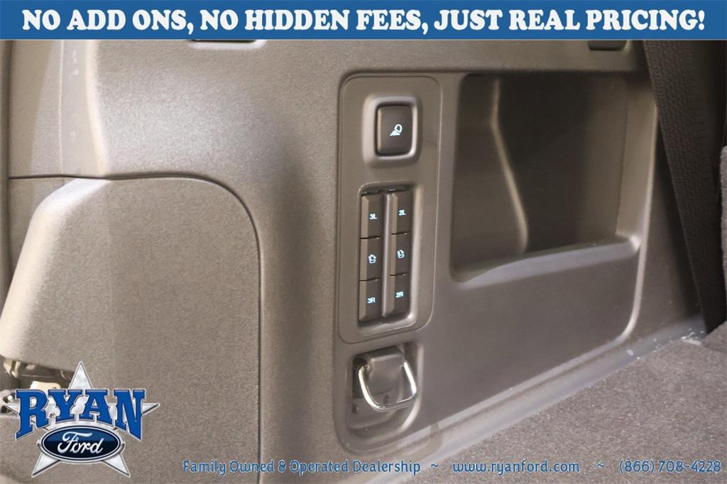 new 2025 Ford Expedition car, priced at $77,910