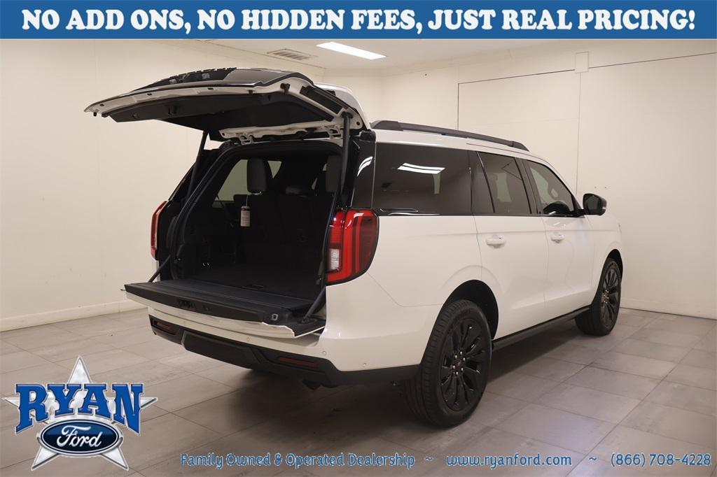 new 2025 Ford Expedition car, priced at $77,910